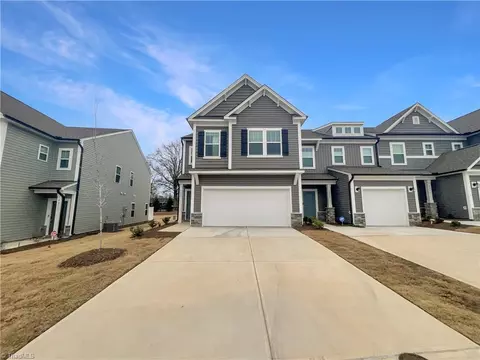 4023 Aster Point Ct, Pfafftown, NC 27040