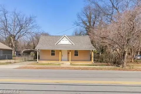 1103 Sprague St, Winston Salem, NC 27107