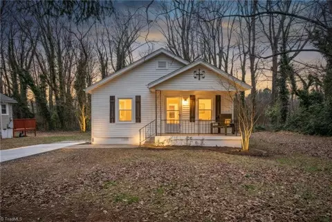 912 Patton St, Graham, NC 27253