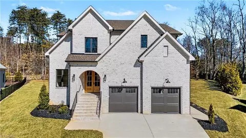 1402 Bethany Dr, Greensboro, NC 27455