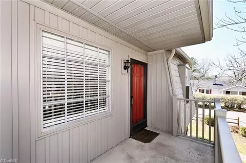 3812 Country Club Rd #I, Winston Salem, NC 27104