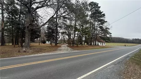 9902 High Pine Church Rd, Denton, NC 27239