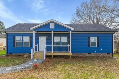 438 Hastings Hill Rd, Kernersville, NC 27284