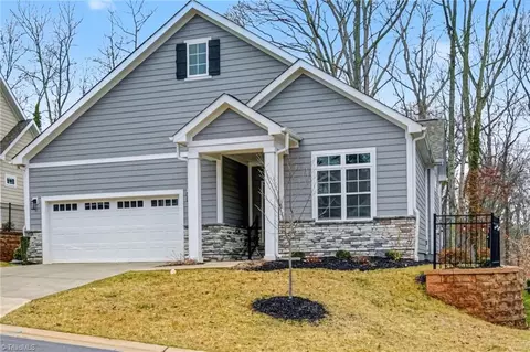 2433 Albemarle Ct, Winston Salem, NC 27106