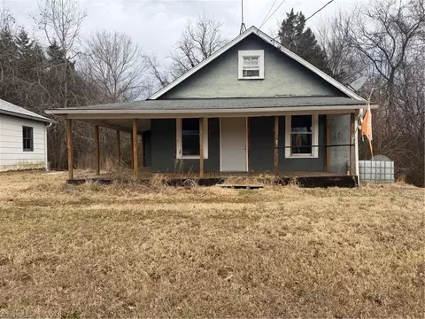 2412 Park Springs Rd, Providence, NC 27315