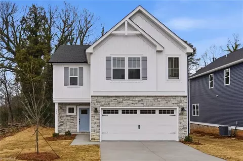 155 SW Park Cir #1035, Winston Salem, NC 27101