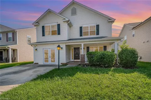 1214 Waterlyn Dr, Greensboro, NC 27405