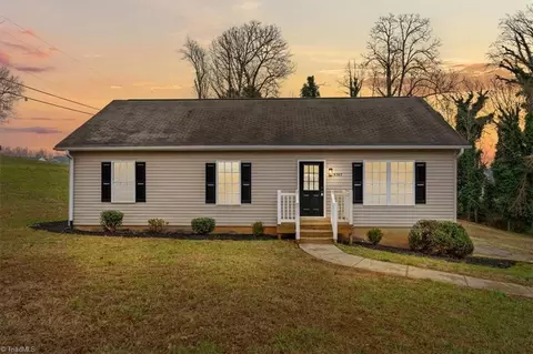 3707 Ribbon Ln, Winston Salem, NC 27107