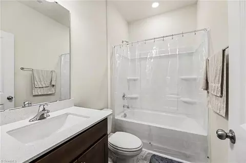 Bath - 940 Bloomington Way, High Point, NC 27265 photo 1 of 3