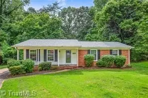 860 Duckview Ct, Winston Salem, NC 27106