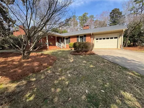 3315 Paddington Ln, Winston Salem, NC 27106