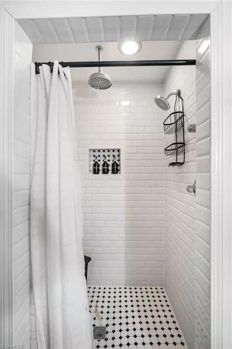 Bath - 1102 Johnson St, High Point, NC 27262 photo 3 of 5