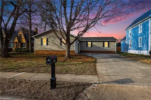 210 Parkway Ave, High Point, NC 27262