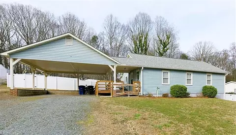 131 Pasadena Dr, Winston Salem, NC 27127
