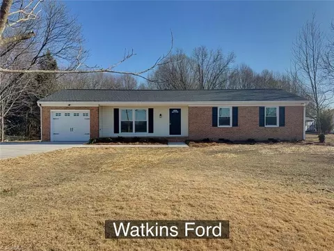 7700 Watkins Ford Rd, Kernersville, NC 27284