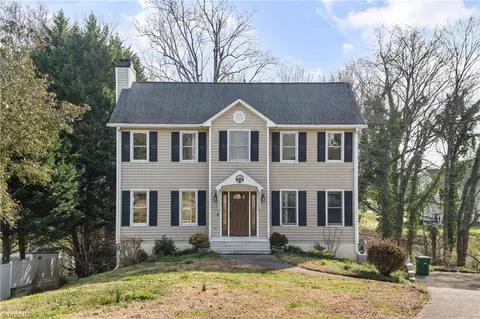 1605 Moravian Heights Ct, Clemmons, NC 27012