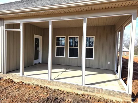 Exterior - 142 Goff Rd, King, NC 27021 photo 2 of 3