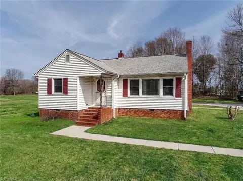 416 Greenwood Dr, High Point, NC 27262