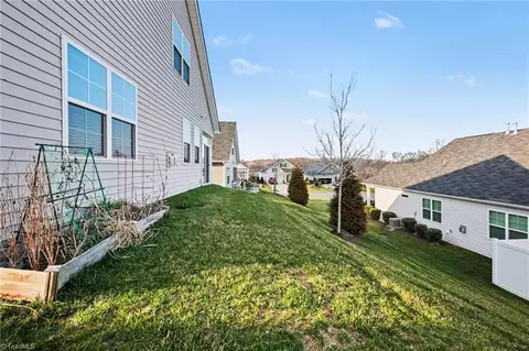 Exterior - 4113 Limestone Ct, Clemmons, NC 27012 photo 7 of 8
