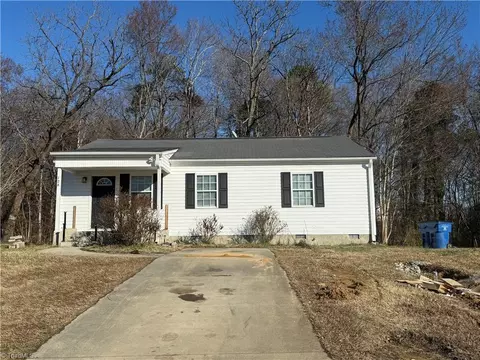 728 Ben Ct, Graham, NC 27253
