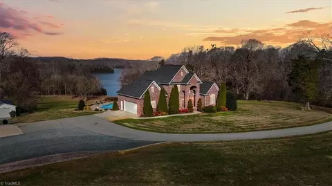 7653 Adams Farm Rd, Randleman, NC 27317