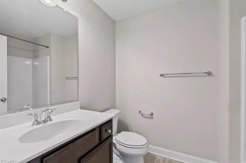 Bath - 4323 Holstein Dr, High Point, NC 27265 photo 1 of 2