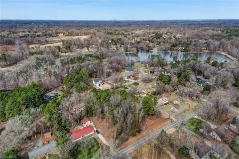 4606 Ramblewood Dr, Greensboro, NC 27406