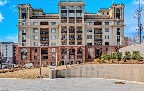 1 Park Vista Ln #320, Winston Salem, NC 27101