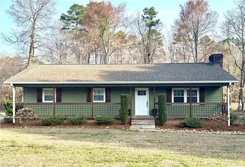 200 Winsom Rd, Kernersville, NC 27284