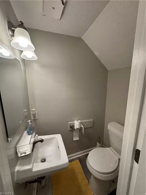 Bath - 4206 Delbert Ave, Durham, NC 27704 photo 1 of 1