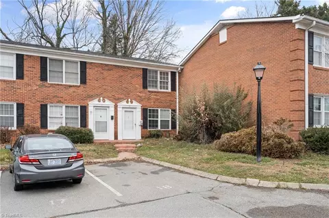 311 Salisbury St #18, Kernersville, NC 27284