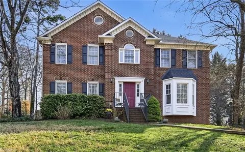 86 Shadylawn Dr, Winston Salem, NC 27104