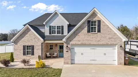 3821 Friendship Ledford Rd, Winston Salem, NC 27107