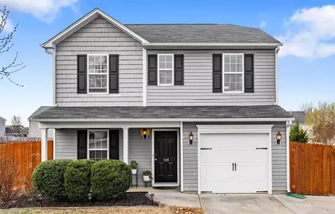 109 Florida Dr, Thomasville, NC 27360