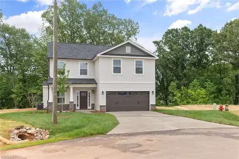 110 Vine Maple Ct, King, NC 27021 photo 4