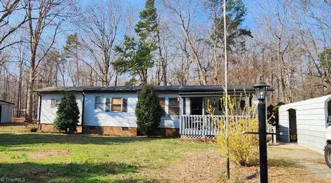 4869 Old Edgar Rd, Sophia, NC 27350