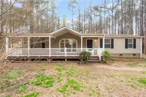 131 Altavista Ct, Clayton, NC 27520