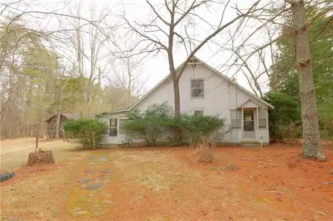 3364 S Nc Highway 66, Westfield, NC 27053