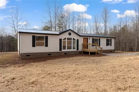 291 Francis Gillian Ln, Jonesville, NC 28642