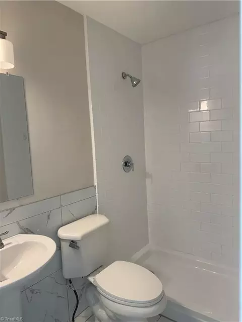 Bath - 1402 Darden St, High Point, NC 27262 photo 1 of 1