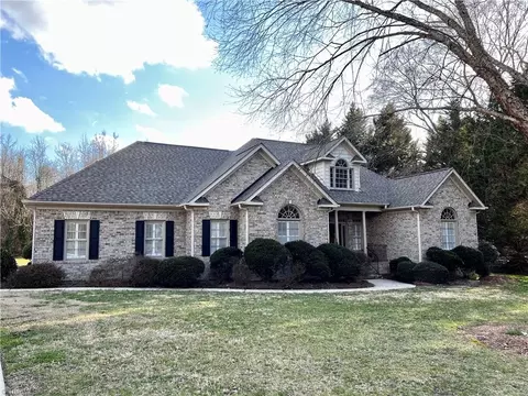 4257 Wayne Rd, Greensboro, NC 27407