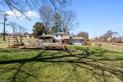 Exterior - 112 Logan Ct, King, NC 27021 photo 10 of 13