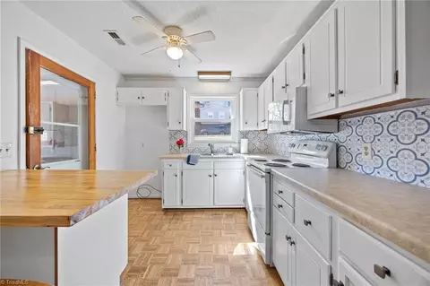 Kitchen - 112 Logan Ct, King, NC 27021 photo 2 of 3