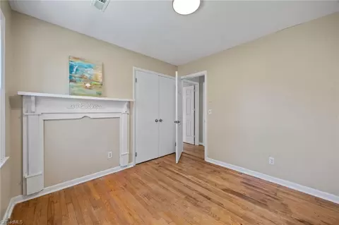 Bedroom - 112 Logan Ct, King, NC 27021 photo 4 of 7