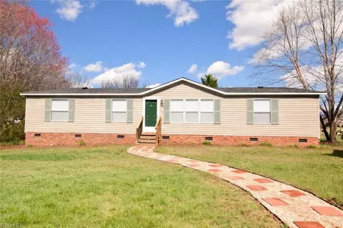 5600 Bunch Rd, Oak Ridge, NC 27310