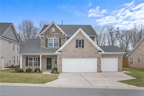 5512 Glad Acres Rd, Pfafftown, NC 27040