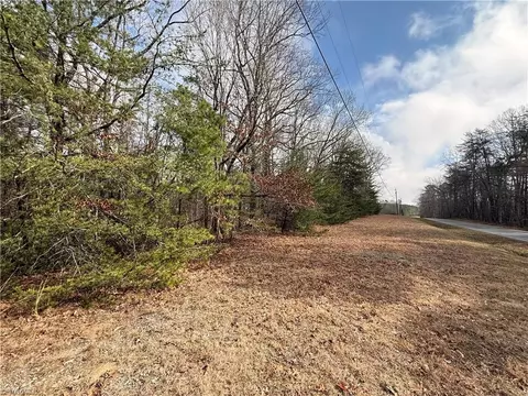 5101 Watchtower Rd, Julian, NC 27283