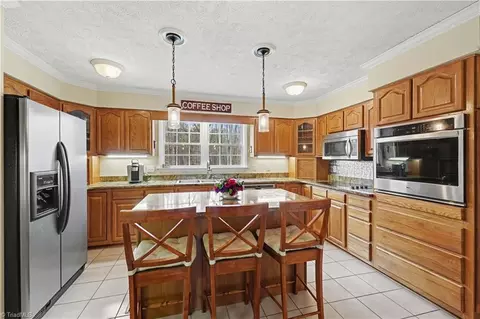 Kitchen - 4717 Deaton Rd, Trinity, NC 27370 photo 2 of 3