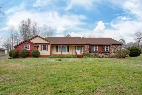 182 Pine Valley Rd, Mocksville, NC 27028