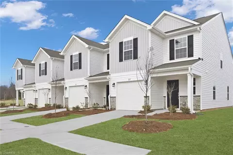 Exterior - 248 Plumtree Ct, King, NC 27021 photo 2 of 5